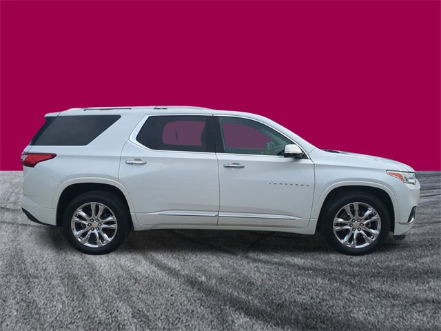 2019 Chevrolet Traverse High Country photo 2