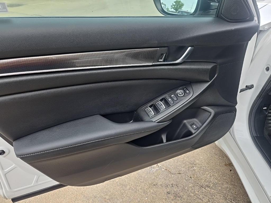 2021 Honda Accord Sport photo 24
