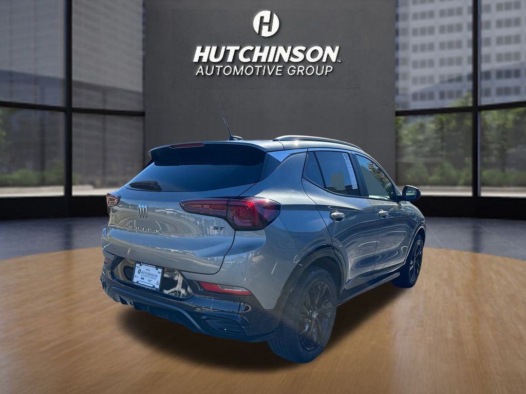 2024 Buick Encore GX Sport Touring photo 2