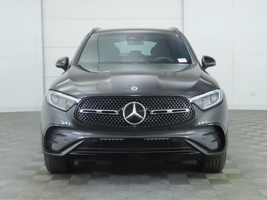 2026 Mercedes Benz GLC 300 photo 2