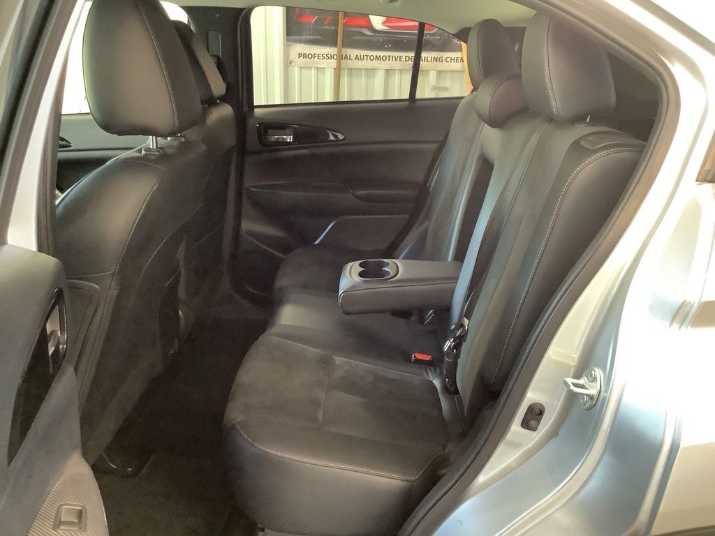 2024 Mitsubishi Eclipse Cross SEL photo 33