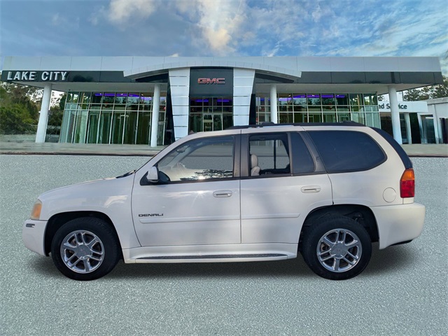 2009 Gmc Envoy Denali photo 4