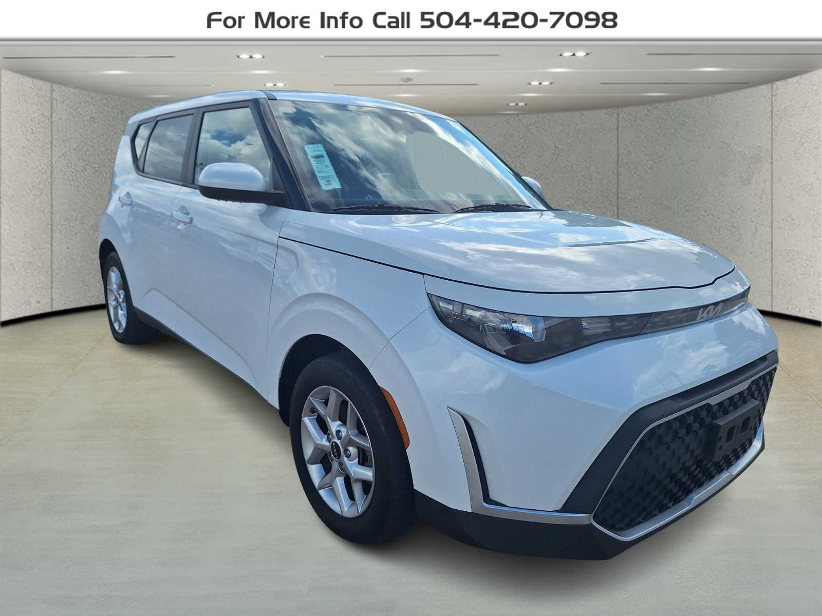 2023 Kia Soul LX photo 4