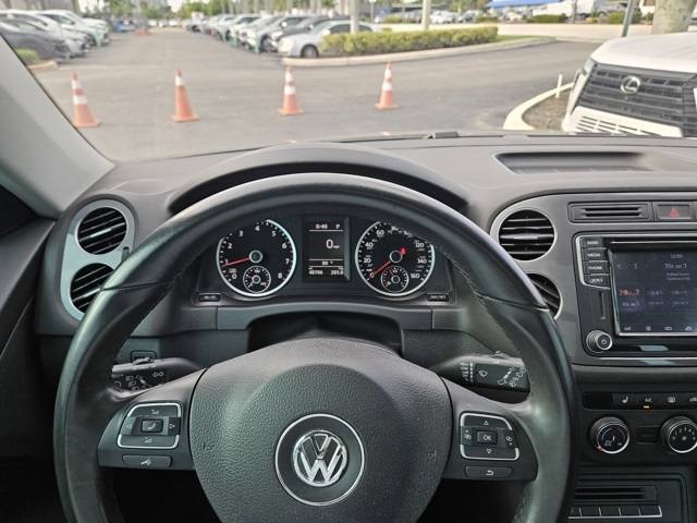 2016 Volkswagen Tiguan SE photo 10