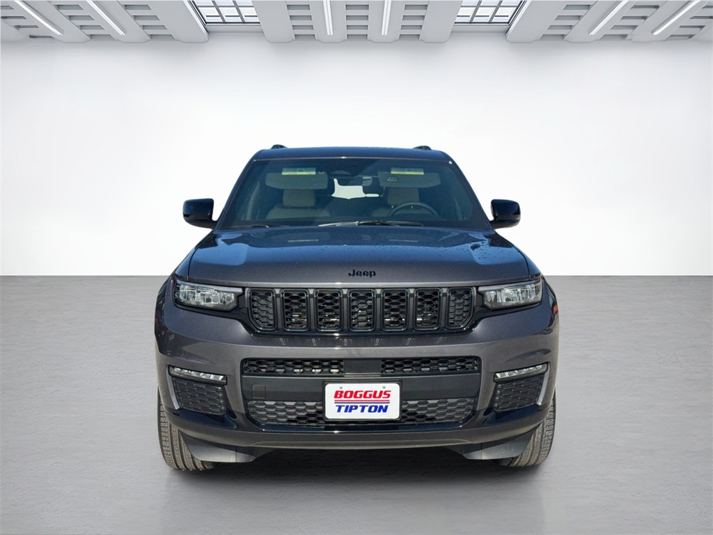 2025 Jeep Grand Cherokee Limited photo 7