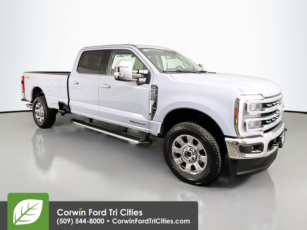 2025 Ford F-350 Super Duty Lariat's photo