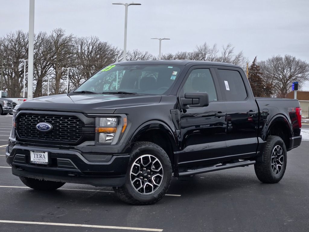 2023 Ford F-150 XL's photo