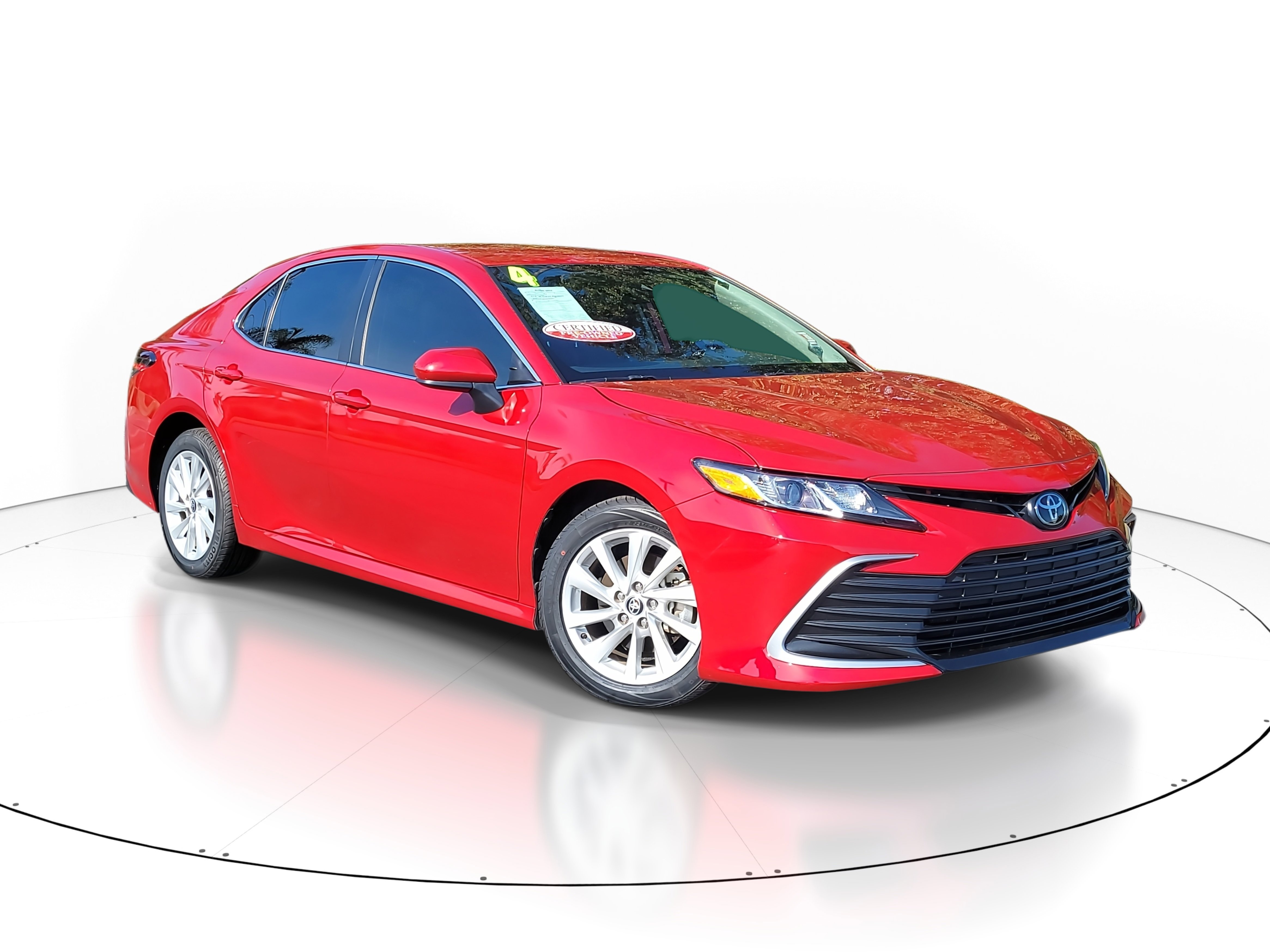 2024 Toyota Camry LE's photo