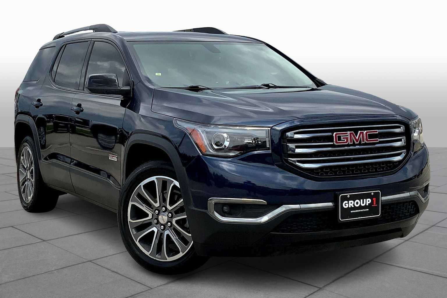 2017 Gmc Acadia SLT photo 2