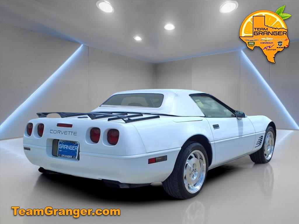 1995 Chevrolet Corvette Base photo 3