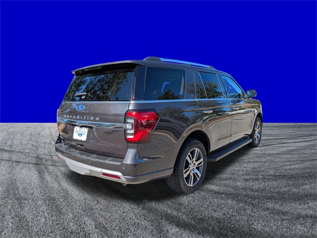 2024 Ford Expedition Limited photo 2