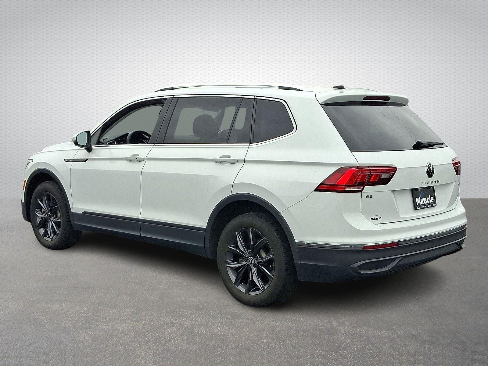 2022 Volkswagen Tiguan SE photo 4
