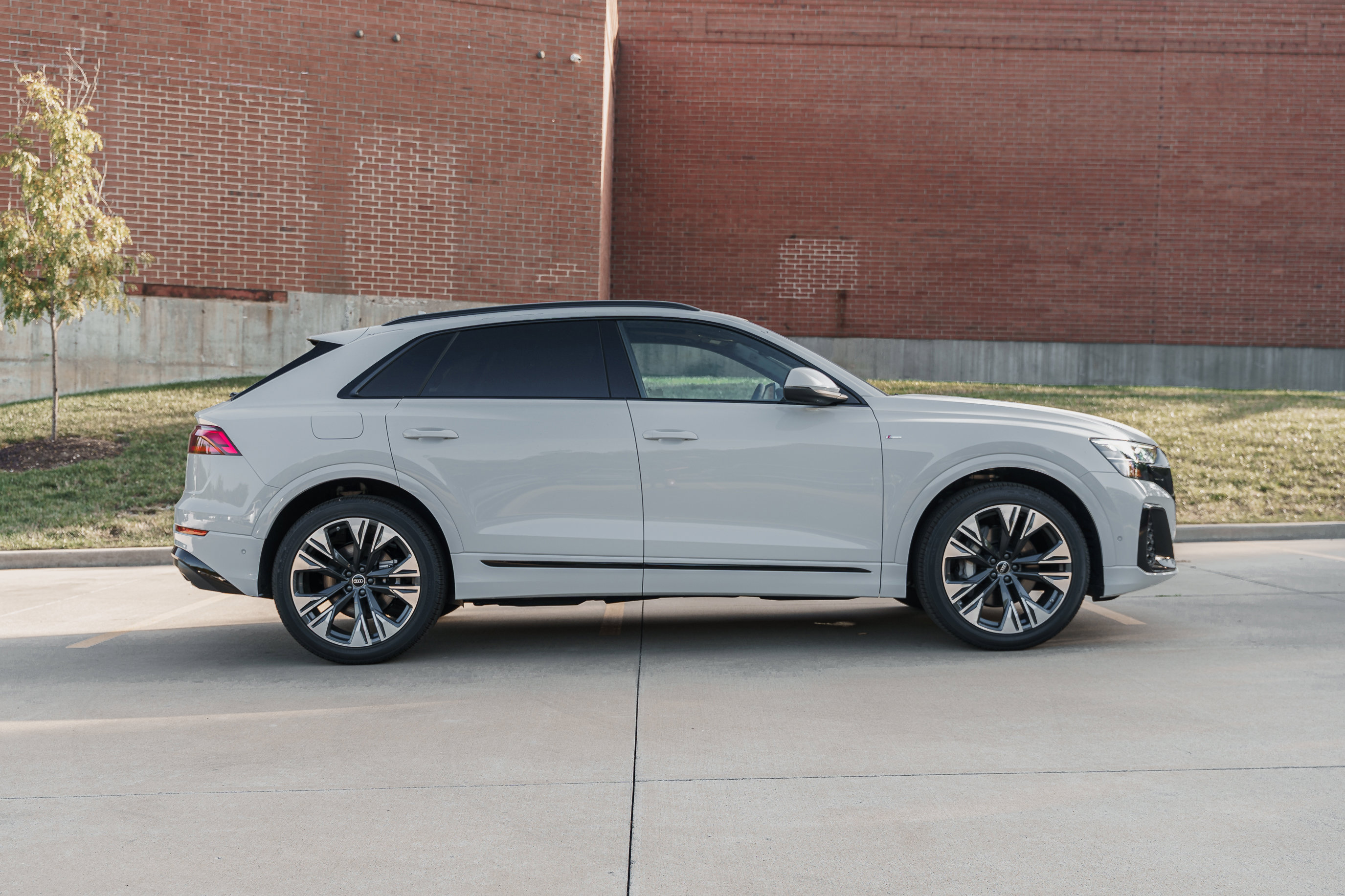 2026 Audi Q8 line Premium Plus photo 2