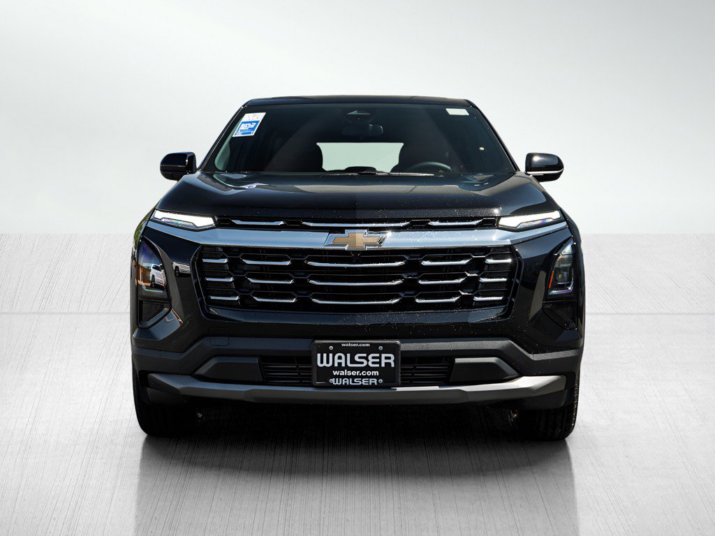 2026 Chevrolet Equinox LT photo 2