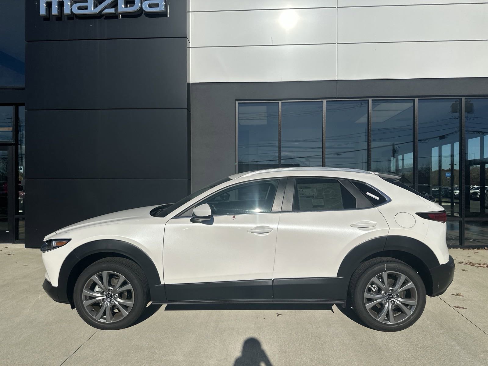 2025 Mazda CX-30 2.5 S Preferred photo 3