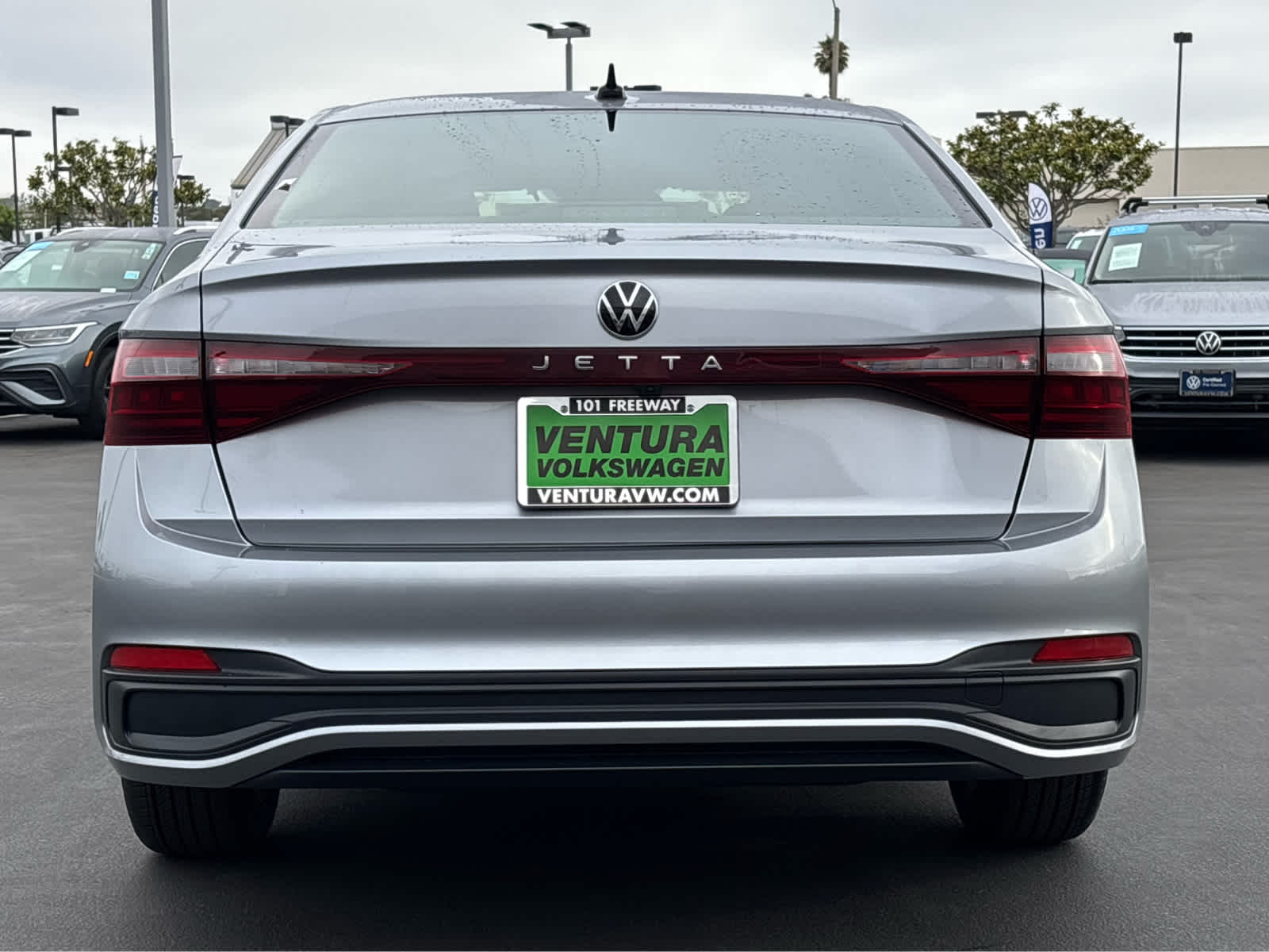 2025 Volkswagen Jetta Sport photo 4
