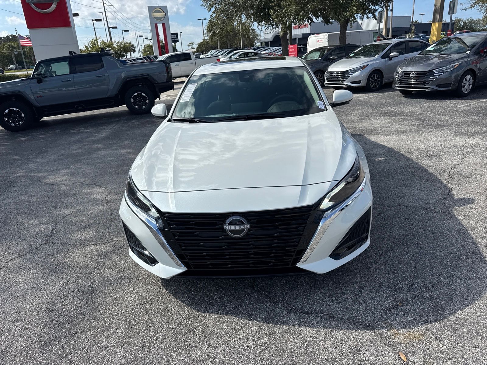 2025 Nissan Altima 2.5 SL photo 3