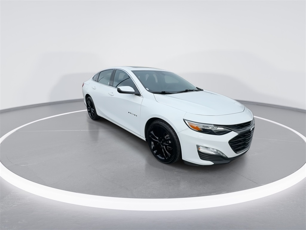 2023 Chevrolet Malibu 1LT photo 2