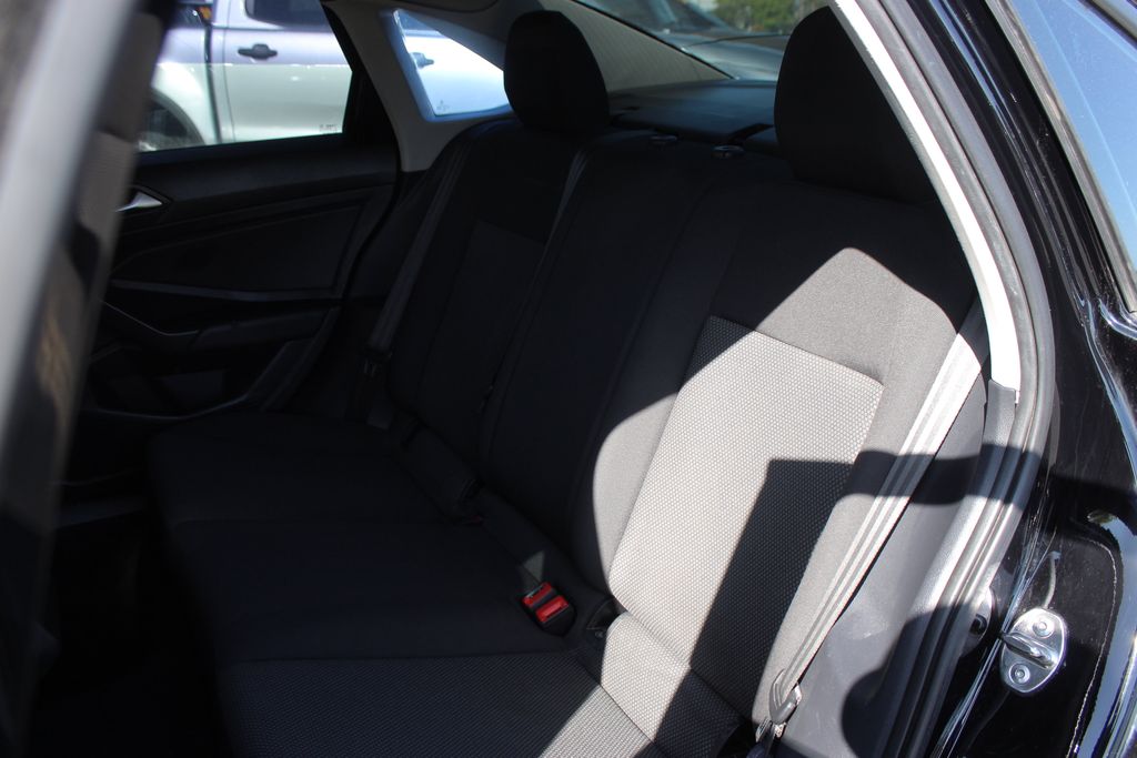 2021 Volkswagen Jetta 1.4T S photo 11