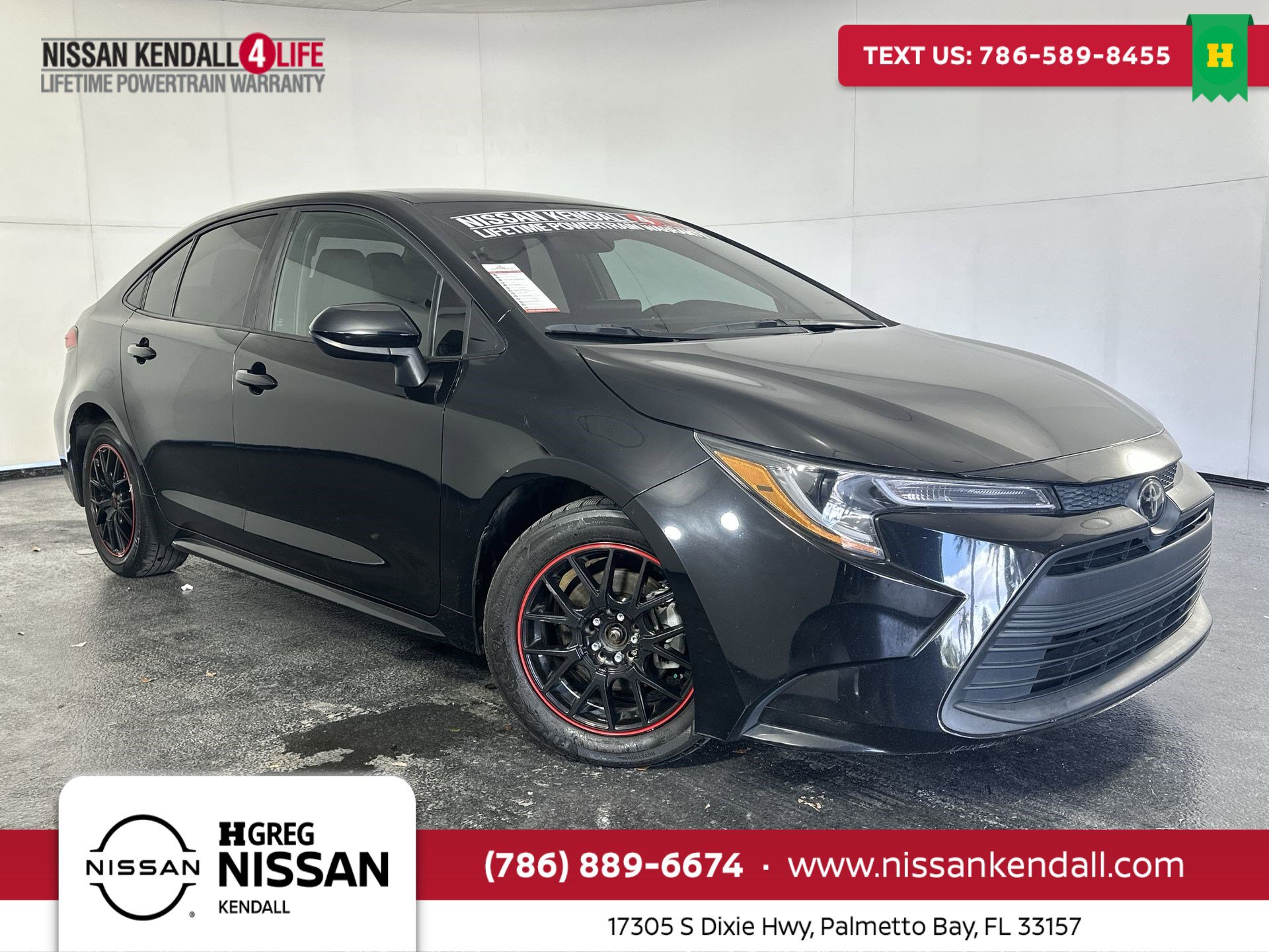 2023 Toyota Corolla LE's photo