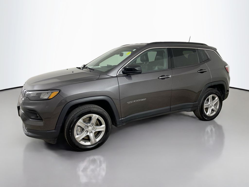 2024 Jeep Compass Latitude photo 4