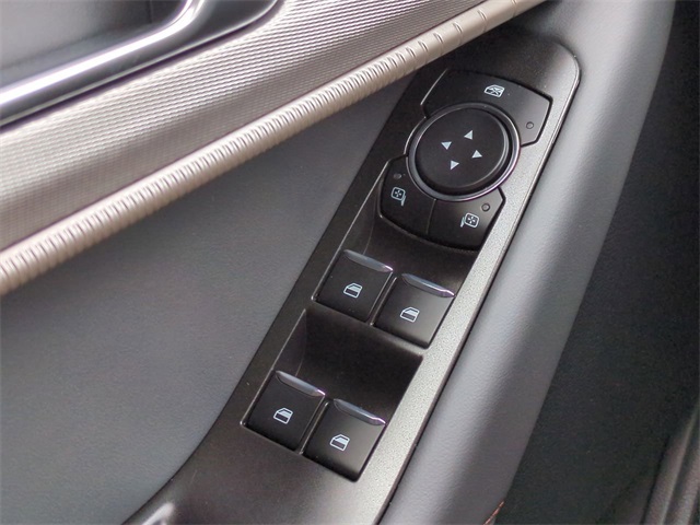 2025 Ford Explorer photo 22