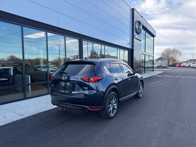 2021 Mazda CX-5 Signature photo 3