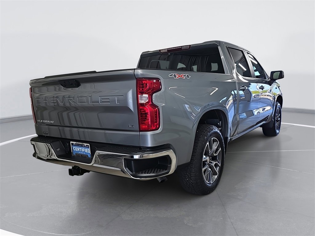 2024 Chevrolet Silverado 1500 LT photo 3