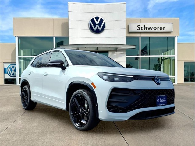 2025 Volkswagen Tiguan SE R-Line Black photo 3