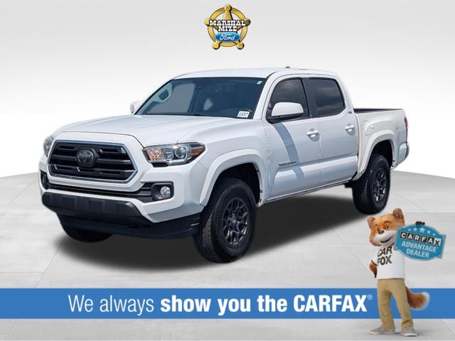 Used 2018 White Toyota SR5 image 1