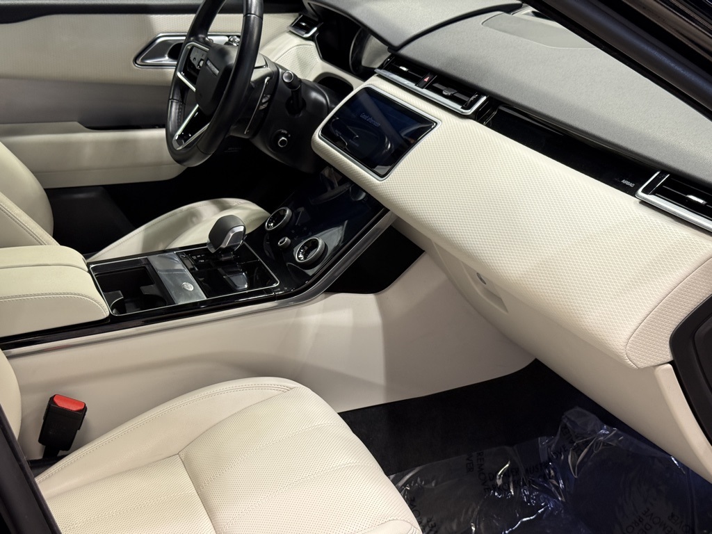 2023 Land Rover Range Rover Velar R-Dynamic S photo 27