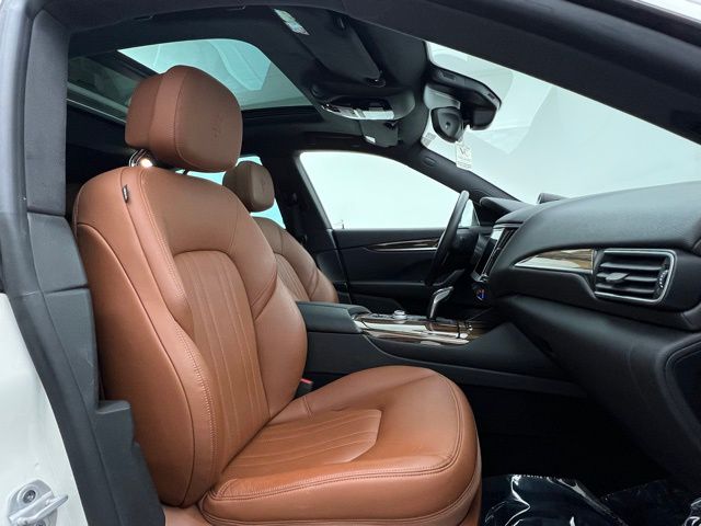 2022 Maserati Levante GT photo 15