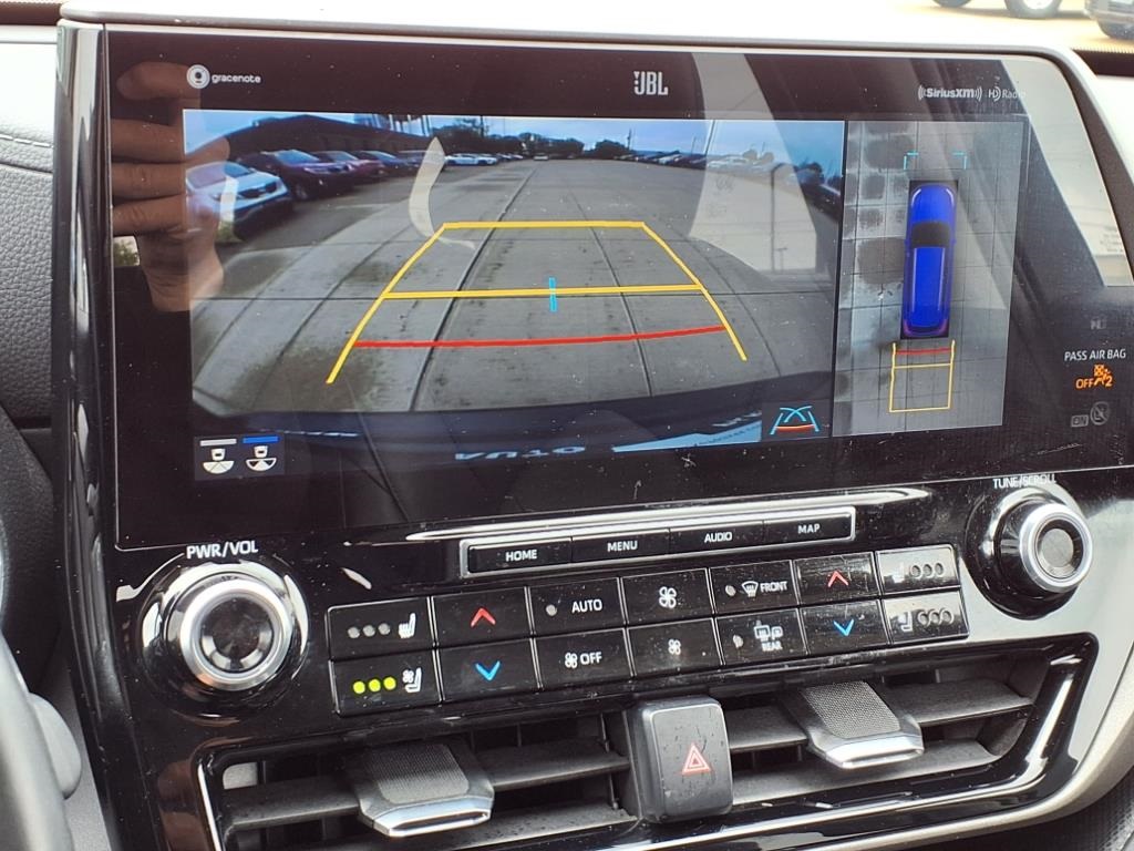 2022 Toyota Highlander Limited Hybrid photo 10