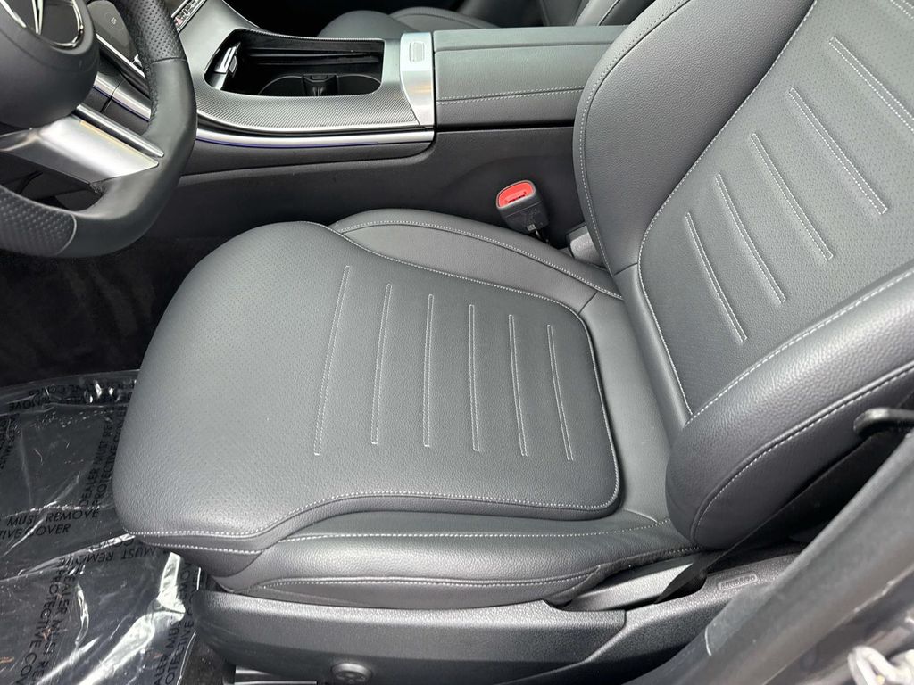 2025 Mercedes Benz C 300 4MATIC photo 31