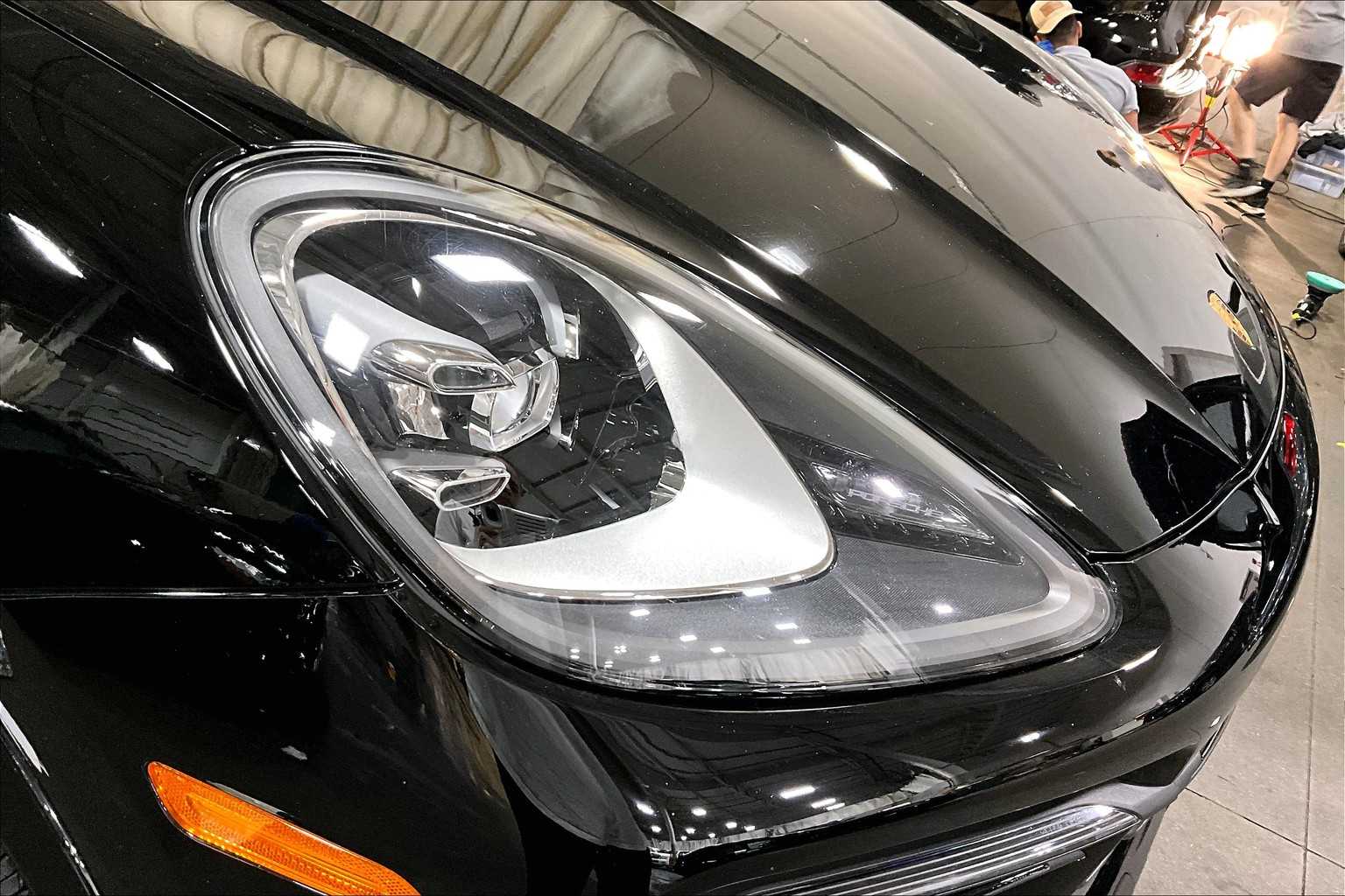 2021 Porsche Cayenne S photo 25