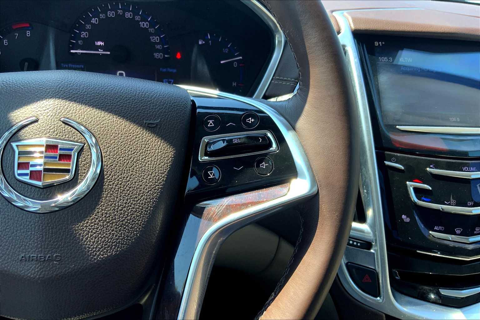2015 Cadillac SRX Luxury photo 21