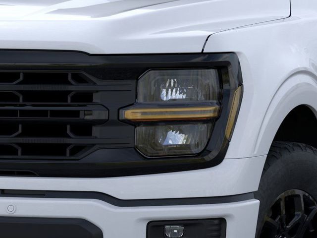2025 Ford F-150 XLT photo 17