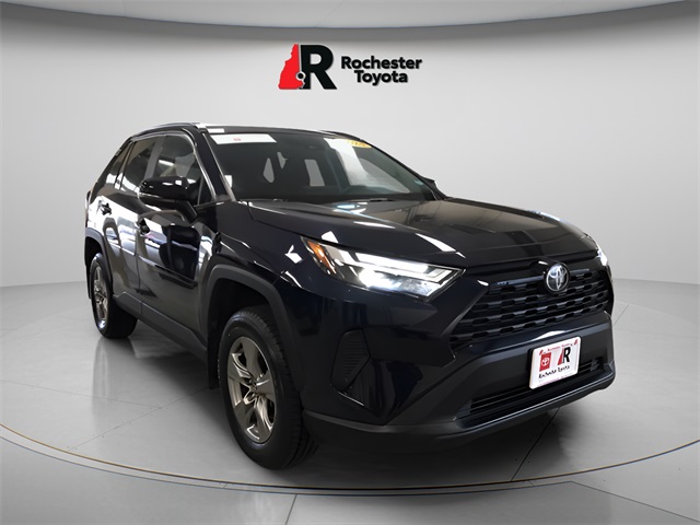 2024 Toyota RAV4 XLE's photo