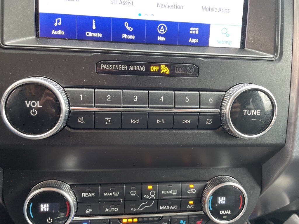 2020 Ford Expedition Platinum photo 17