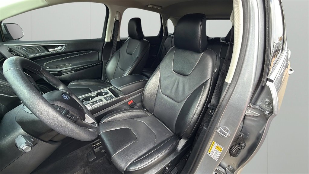 2022 Ford Edge Titanium photo 15