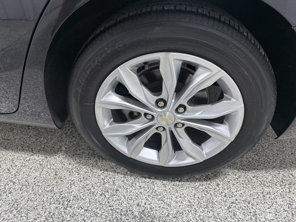 2023 Chevrolet Malibu 1LT photo 7
