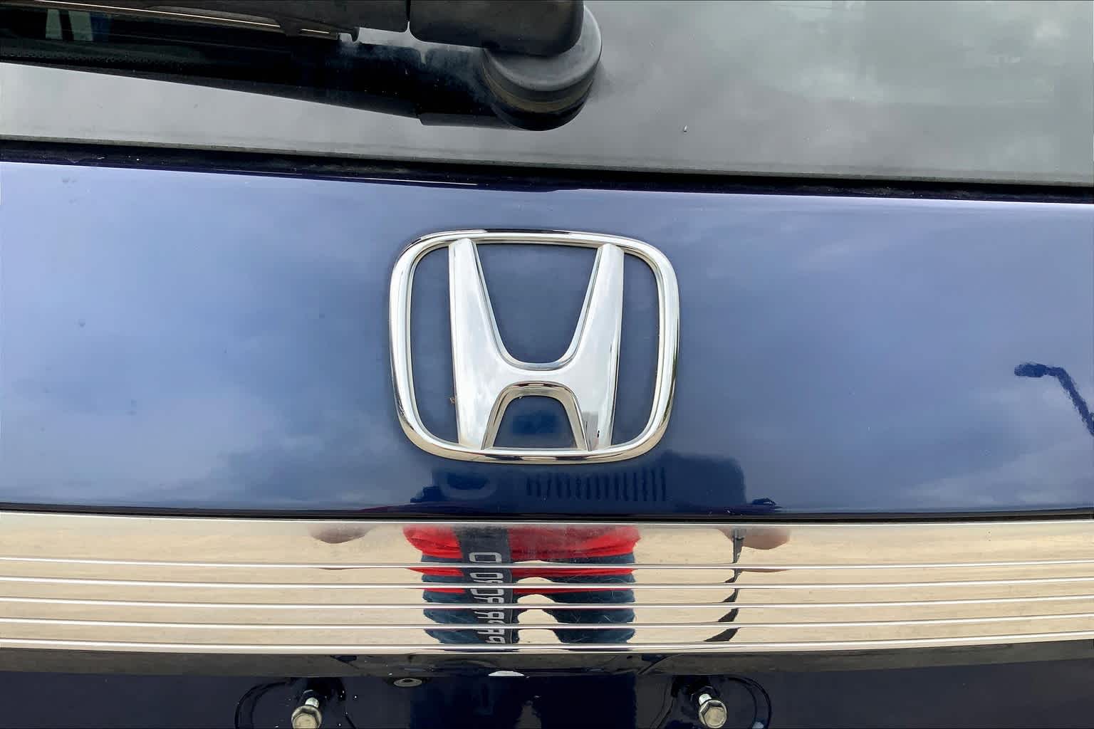2015 Honda Odyssey EX photo 26