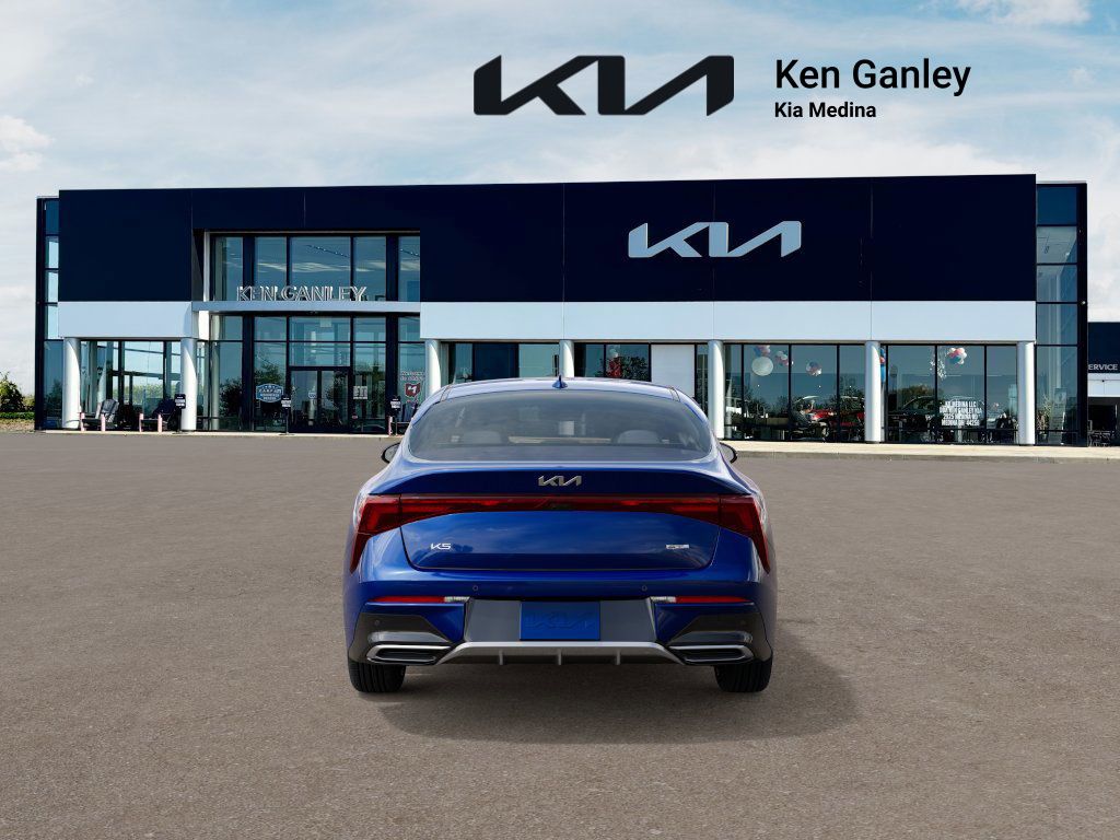 2026 Kia K5 GT-Line photo 3