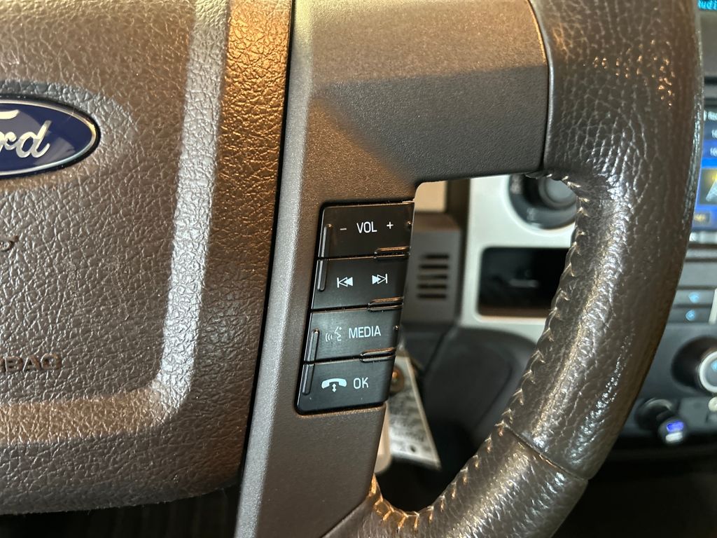 2012 Ford F-150 XLT photo 13