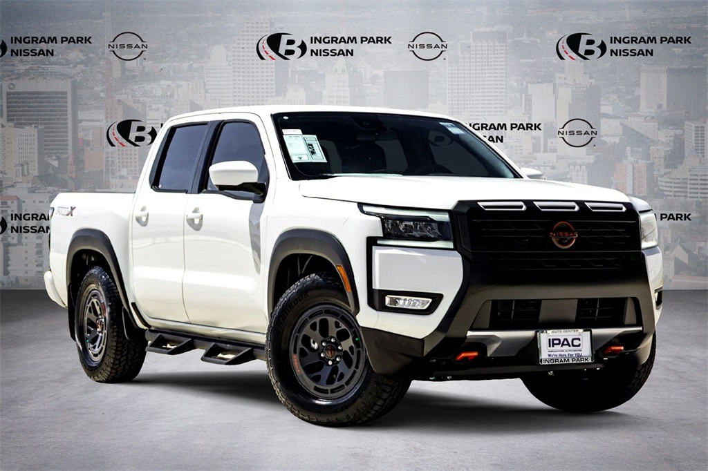 2026 Nissan Frontier PRO-X's photo