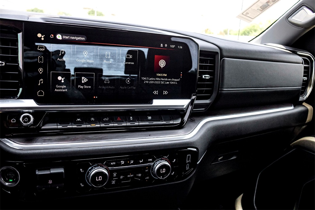 2025 Gmc Sierra 1500 SLT photo 23