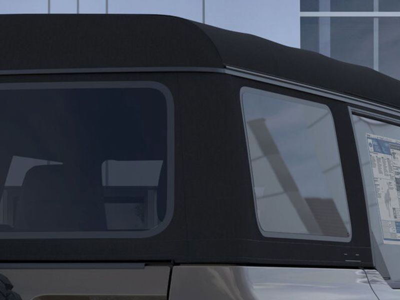 2025 Ford Bronco Base photo 24