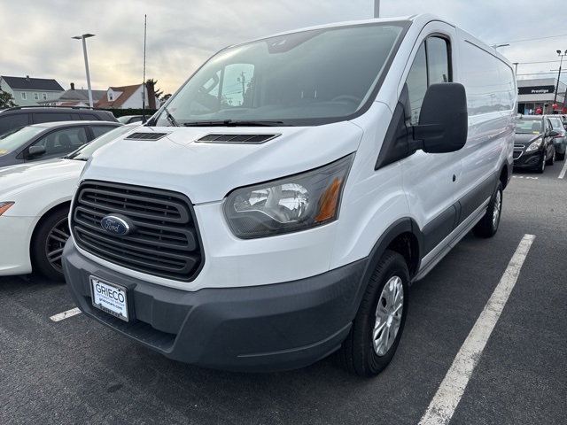 2017 Ford Transit photo 3