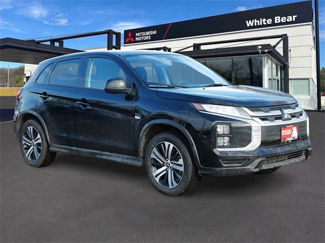 2024 Mitsubishi Outlander Sport ES's photo