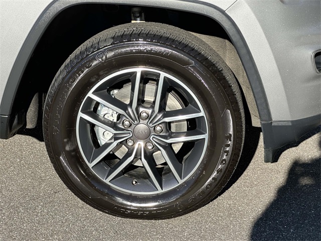 2019 Jeep Grand Cherokee Limited photo 4